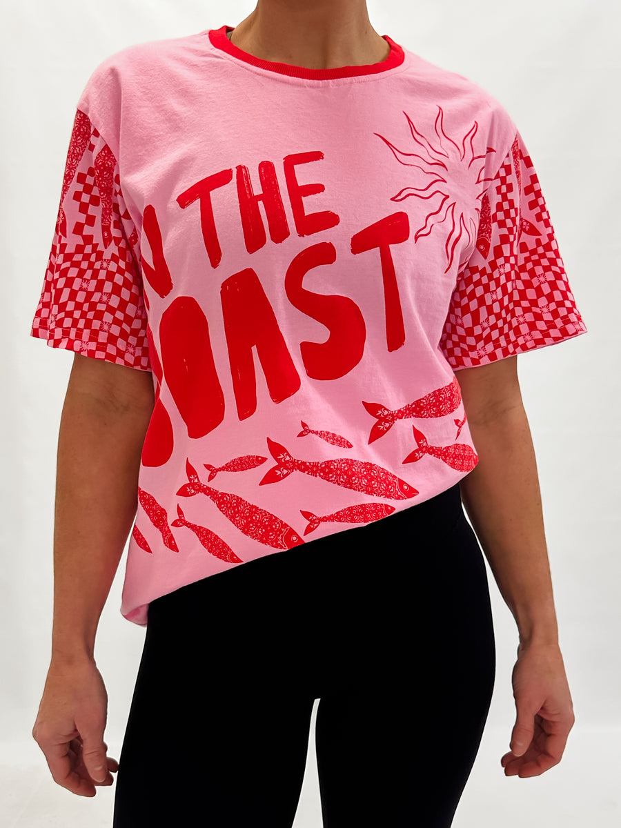 ON THE COAST TEE - PINK