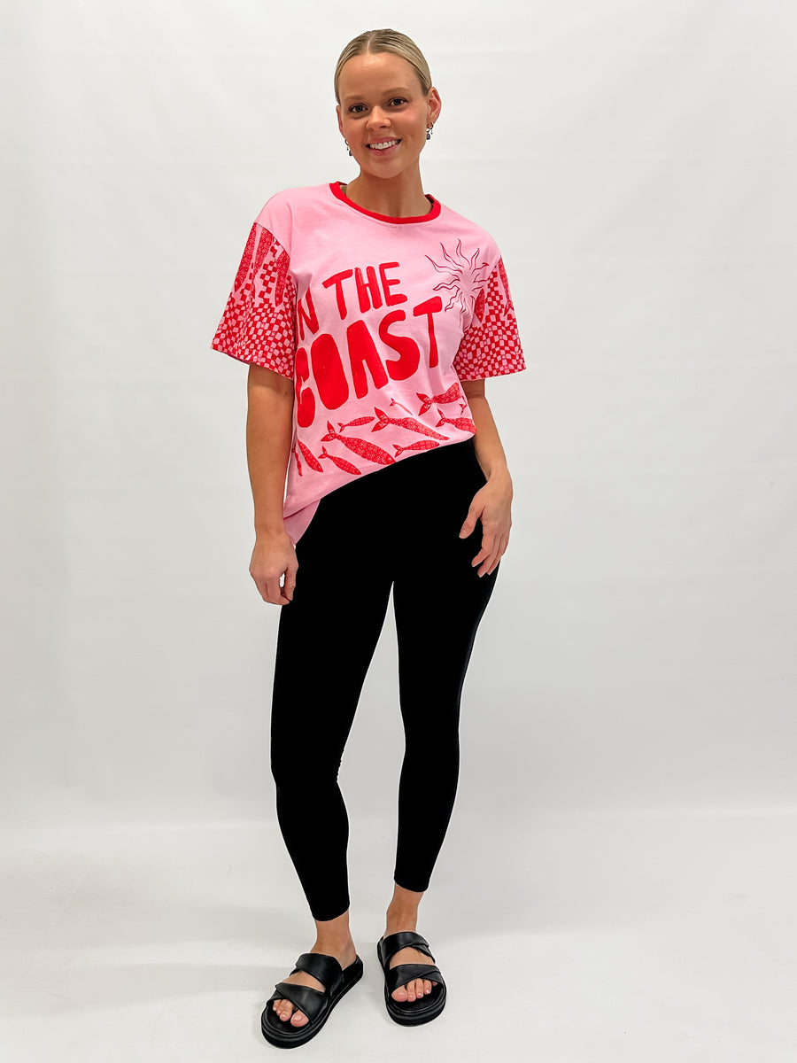 ON THE COAST TEE - PINK