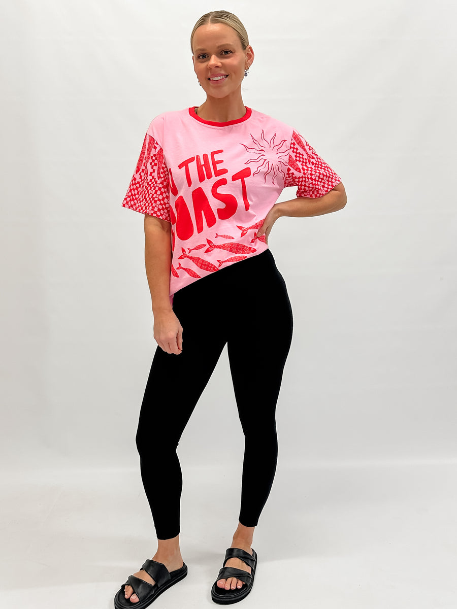 ON THE COAST TEE - PINK
