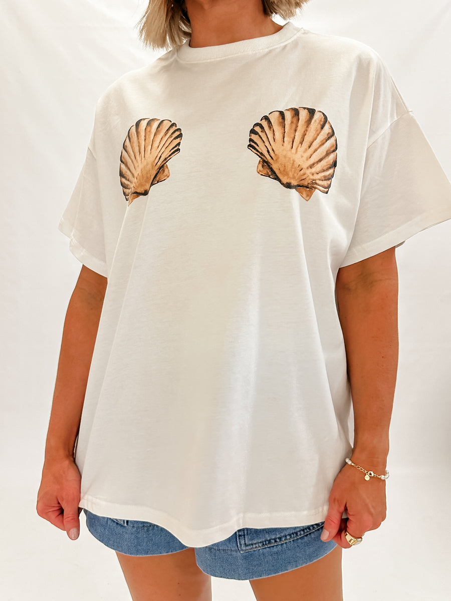 SHELL BOOBS TEE