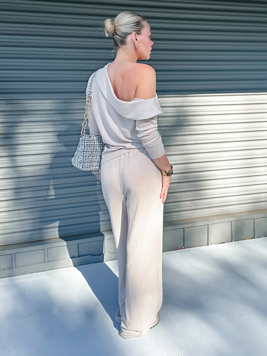 OFF DUTY TOP - BEIGE