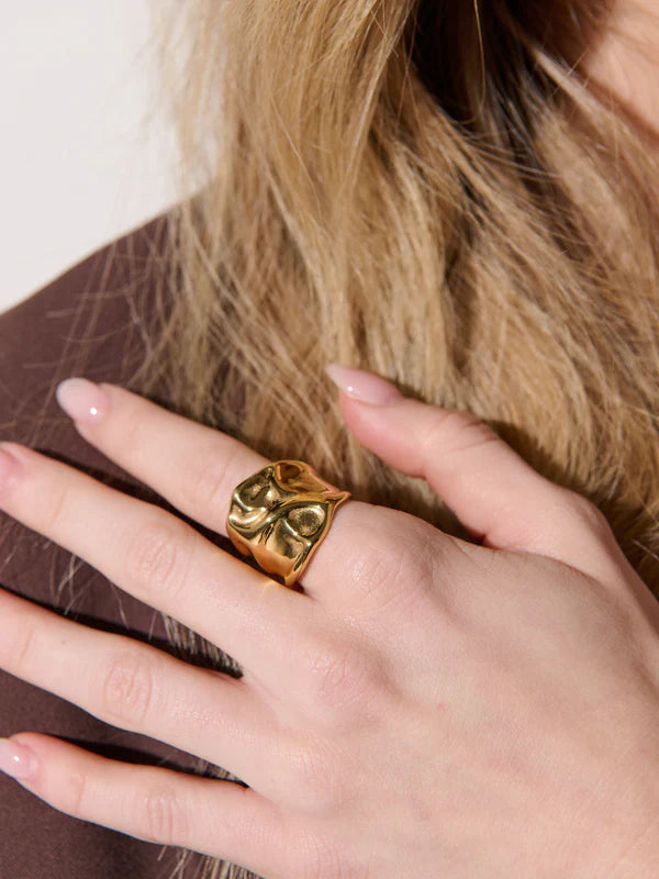HAMMERED RING - 18K GOLD PLATED