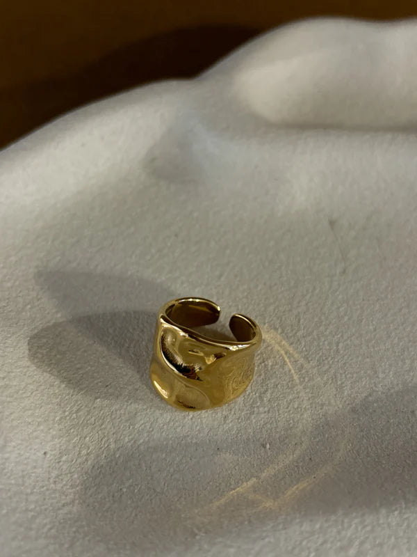 HAMMERED RING - 18K GOLD PLATED
